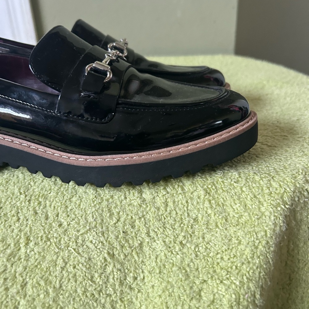 NWOB Franco Sarto Colette Glossy Black Loafers with Silver Accents - Picture 4 of 10
